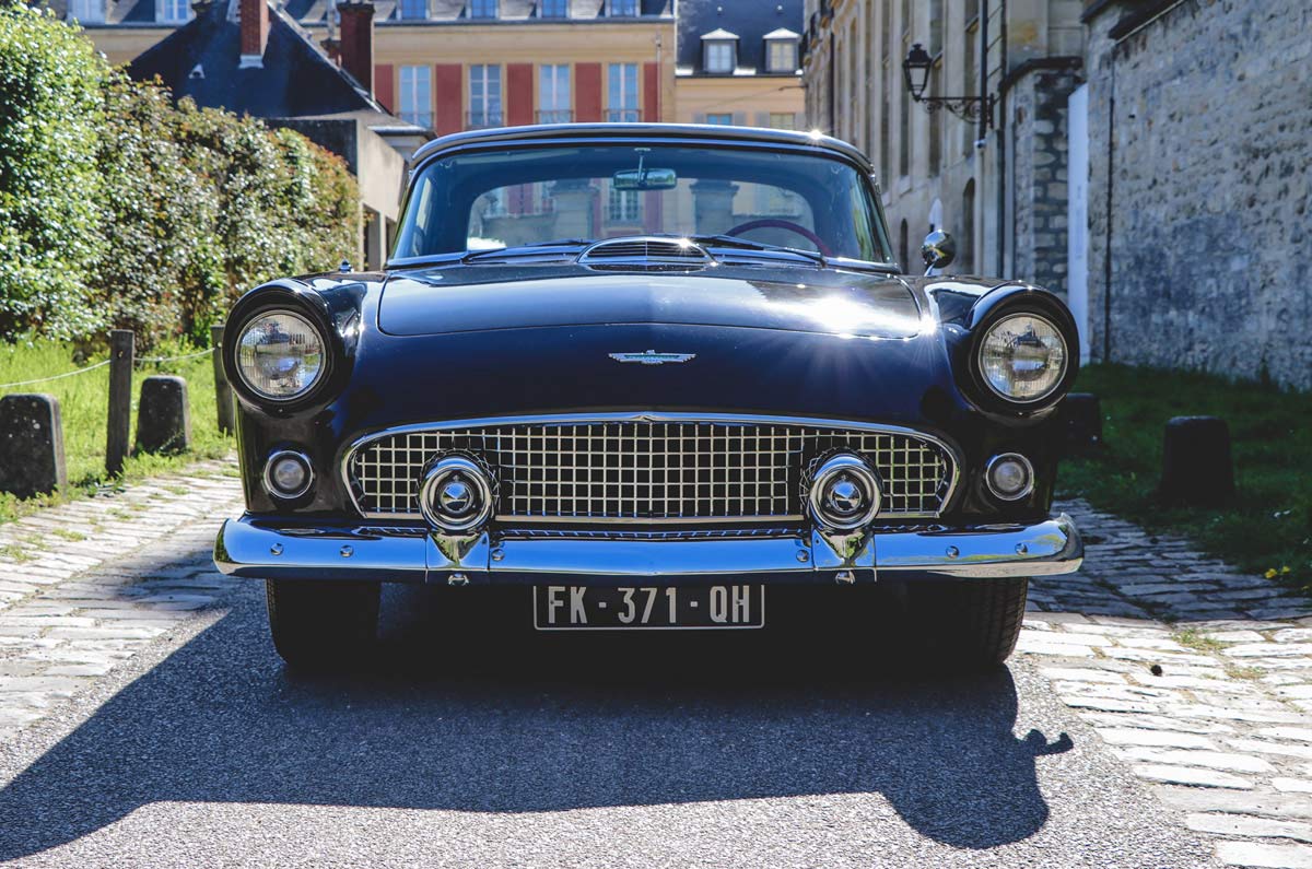 rent a classic car Ford Thunderbird Elvis Presley