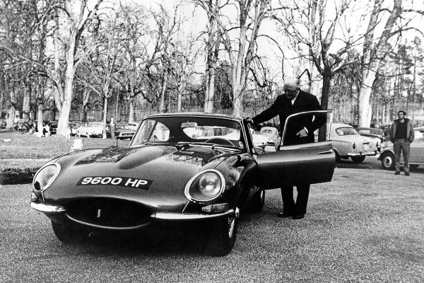 Jaguar Type E collection Cartis